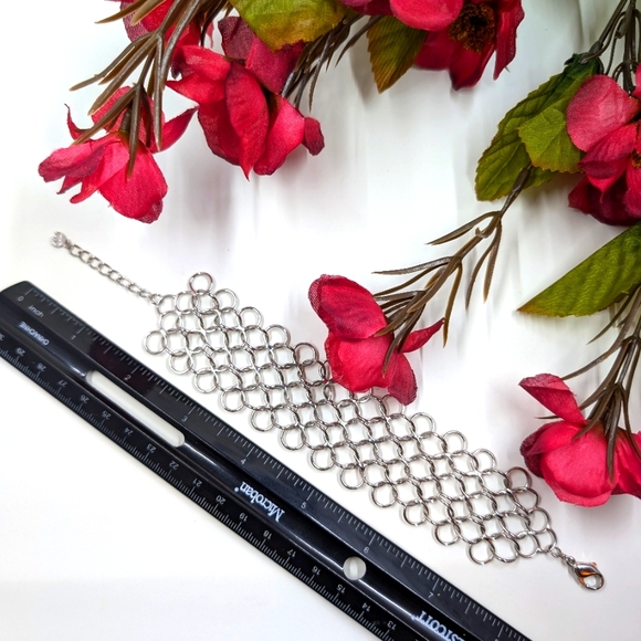 Fifth Avenue Collection Signed Vintage Chainmail Style Cuff Bracelet - Picture 4 of 4